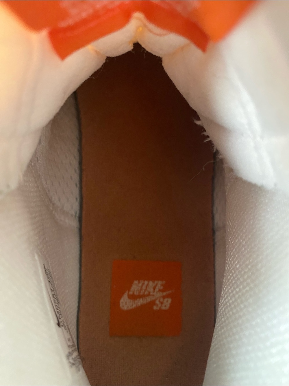 Nike Mens Mid-Top Sneakers. (Or Women) - Picture 11 of 16